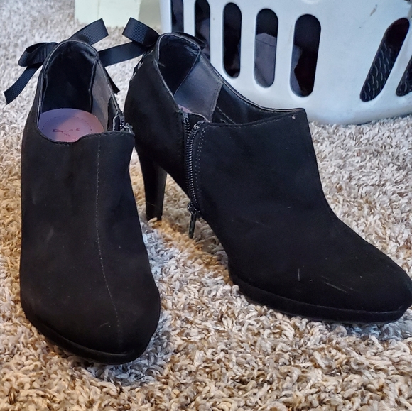 Booties - Picture 3 of 3